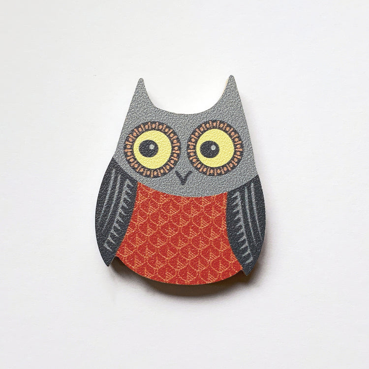 An owl shaped plywood fridge magnet by Beyond the Fridge