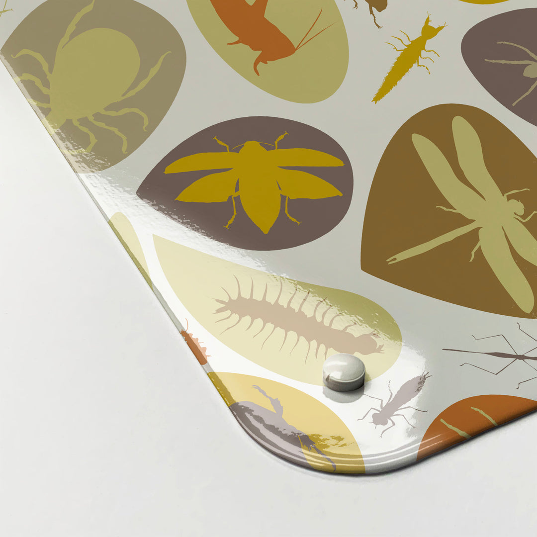 The corner detail of a bugs earthy design magnetic board to show it’s high gloss surface