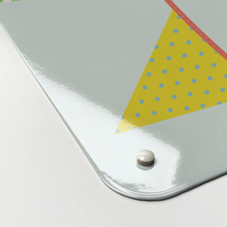 The corner detail of a bunting design magnetic board to show it’s high gloss surface