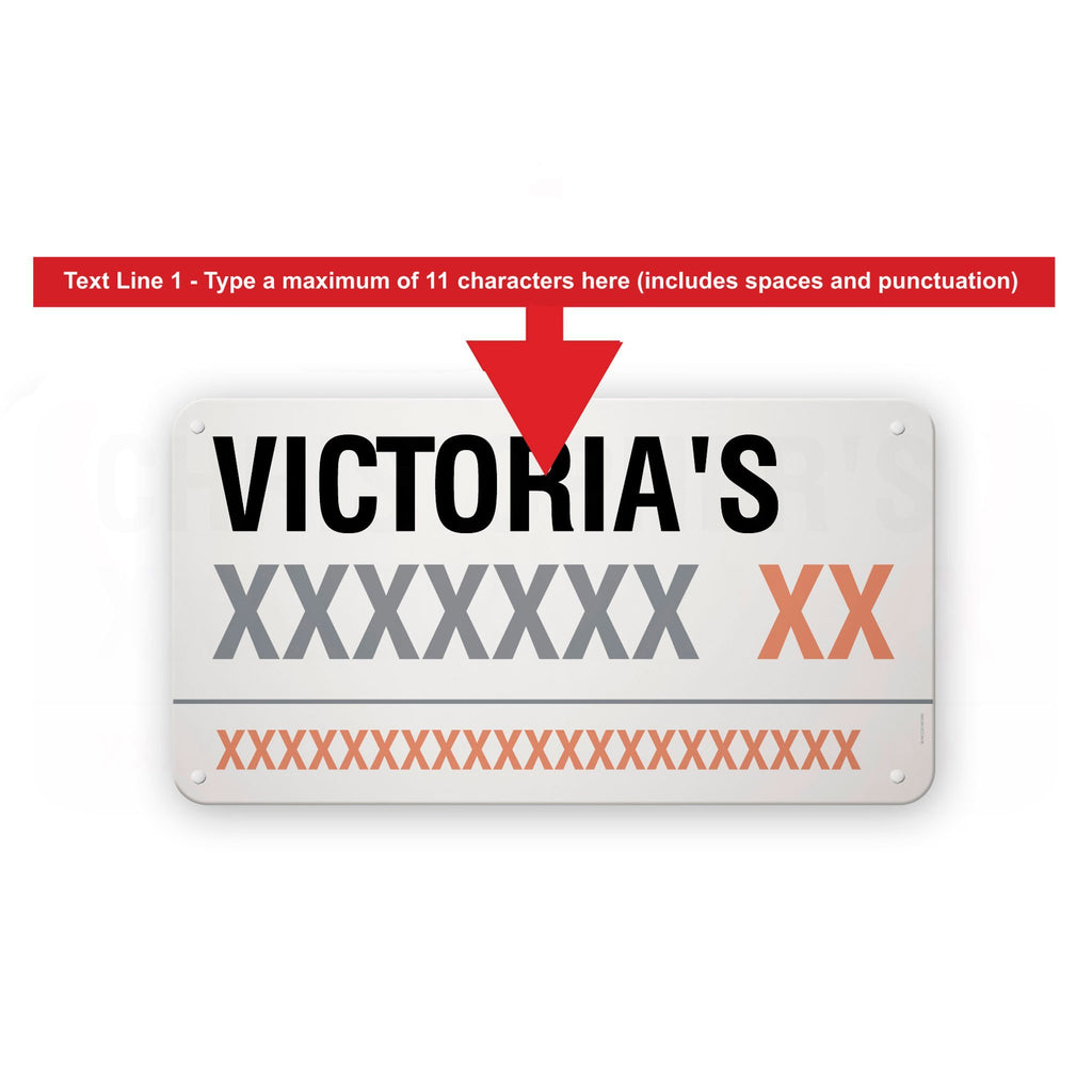 How to personalise the 75 cm London street sign: the first line holds up to 11 characters